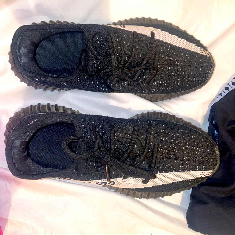 Yeezys don’t wear them anymore size 7 1/2